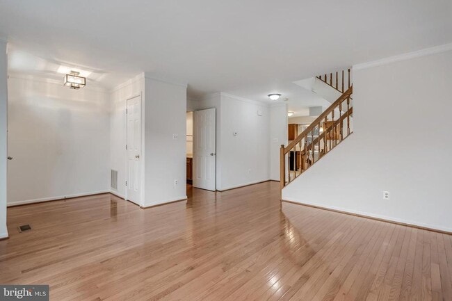 Building Photo - 45550 Whitcomb Square
