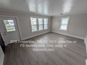 Building Photo - 1532 W Barker Ave