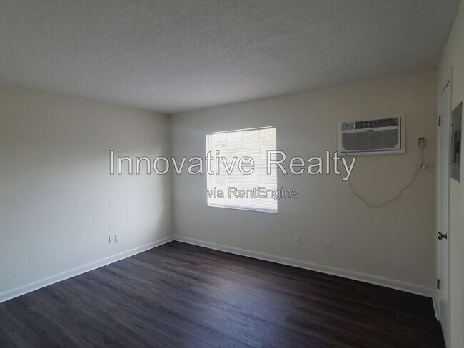 Building Photo - 5266 Davisson Ave