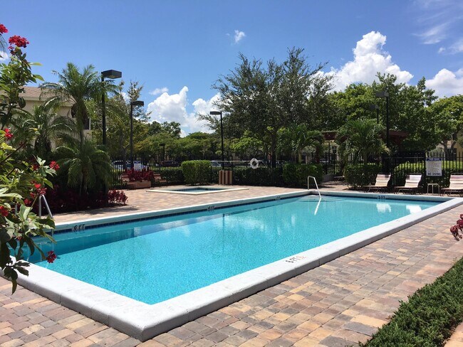 Building Photo - 631 Cypress Lake Blvd