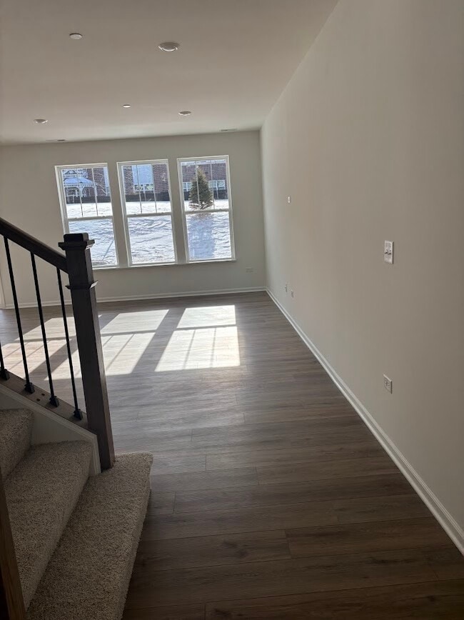 Building Photo - 12213 Dodwell St