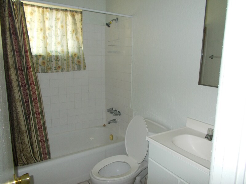 Building Photo - 4335 N 7th St