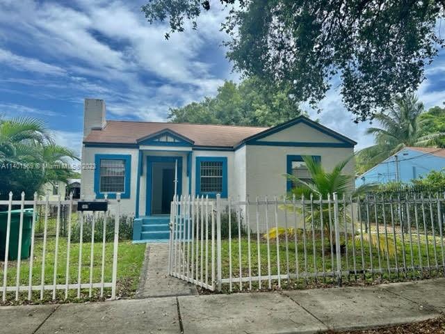 Primary Photo - 569 NW 42nd St