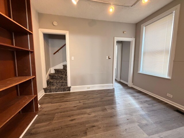 Building Photo - 709 W Marshall St