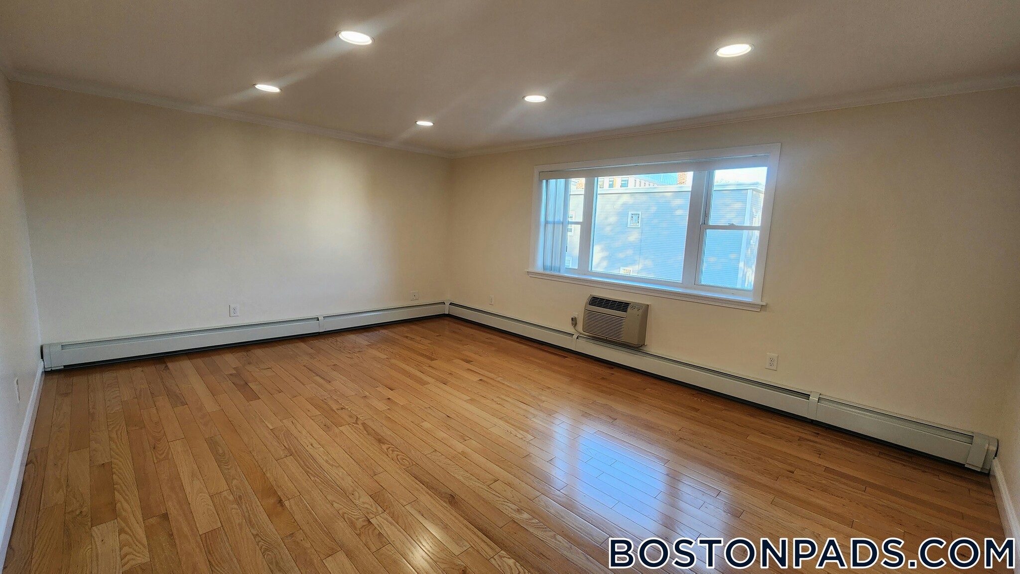 Building Photo - 16 Westford St