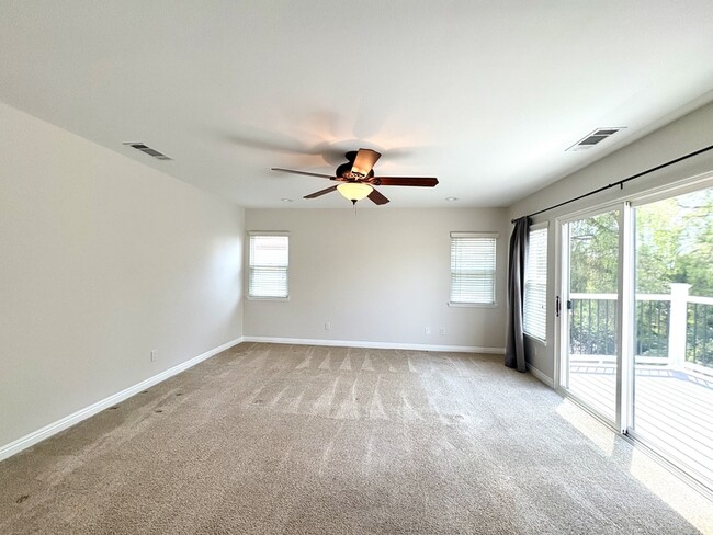 Building Photo - 6071 Paseo Pradera