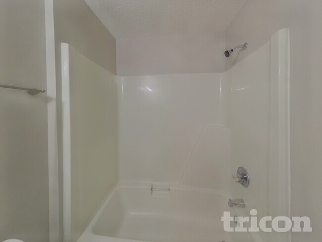 Building Photo - 2500 Justin Ct