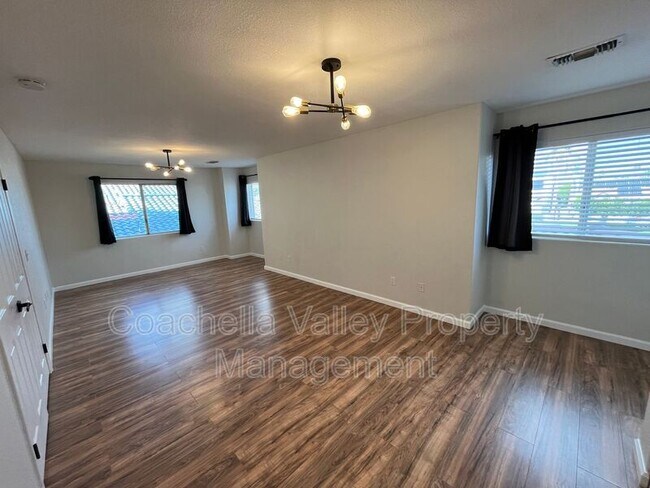 Building Photo - 69731 Willow Ln