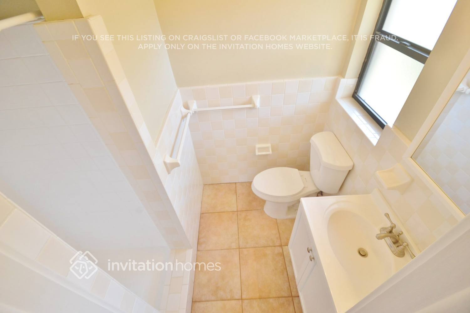 Building Photo - 16 Southwind Dr
