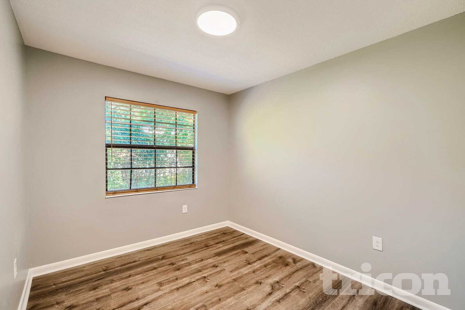 Building Photo - 348 Barbara Cir