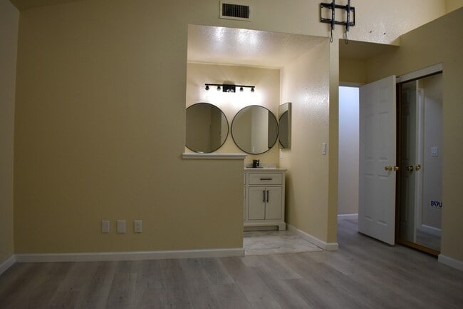 Building Photo - 4790 Winona Way