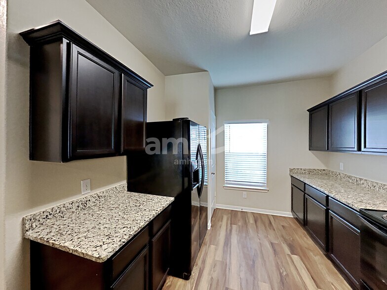 Building Photo - 12230 Commander Dr