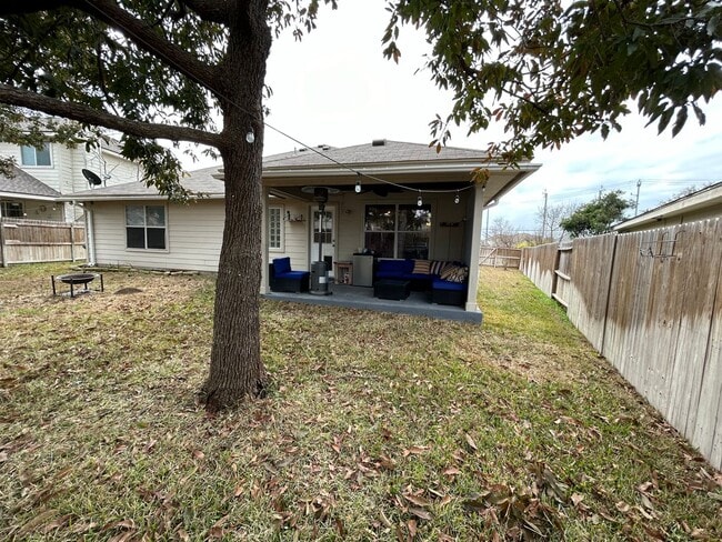 Building Photo - *COMING SOON* Spacious Single-Story Home with Bonus Room & Community Amenities!