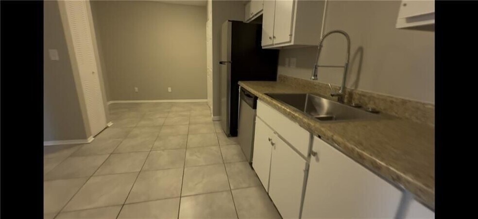 Building Photo - 2563 Terrace Trail