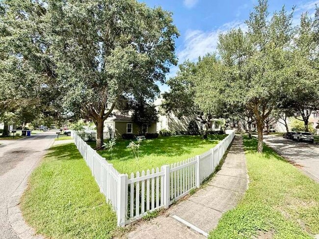 Building Photo - 16221 Bridgewalk Dr