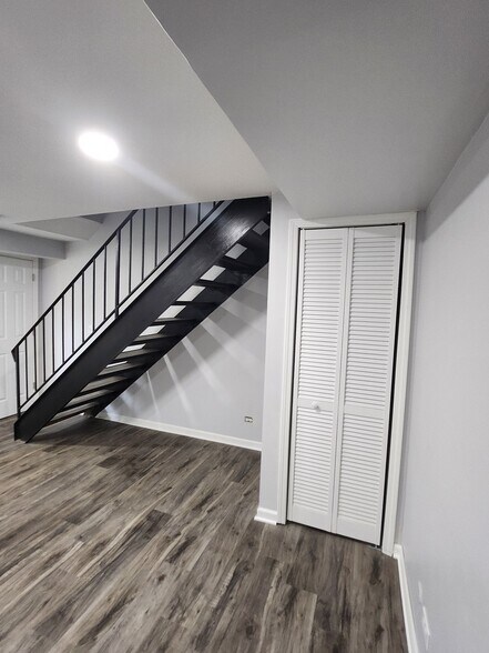 Stairway/Utility closet - 946 Morningside Ln