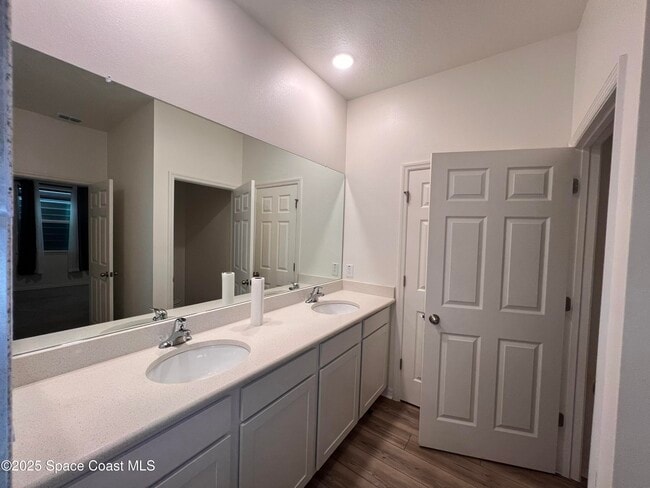 Building Photo - 1031 Grapefruit Rd SE