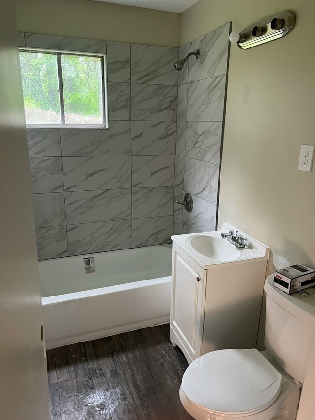 Building Photo - 4551 Sunny View Dr