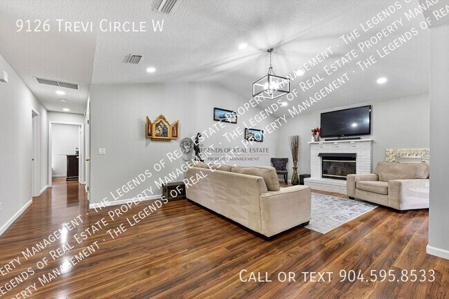 Building Photo - 9126 Trevi Cir W