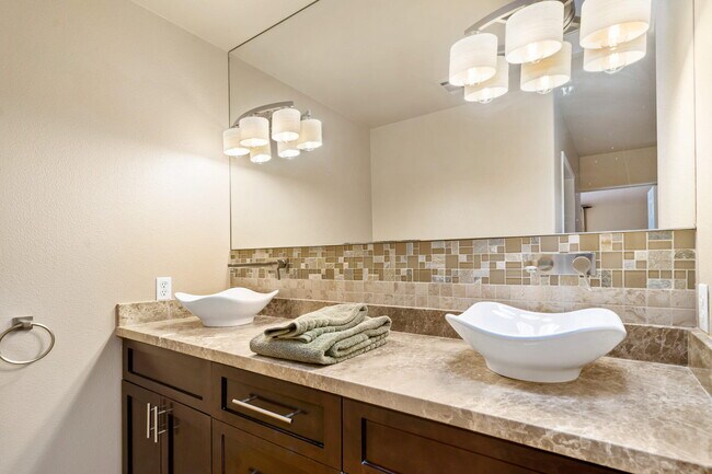 Building Photo - 51980 Avenida Cortez