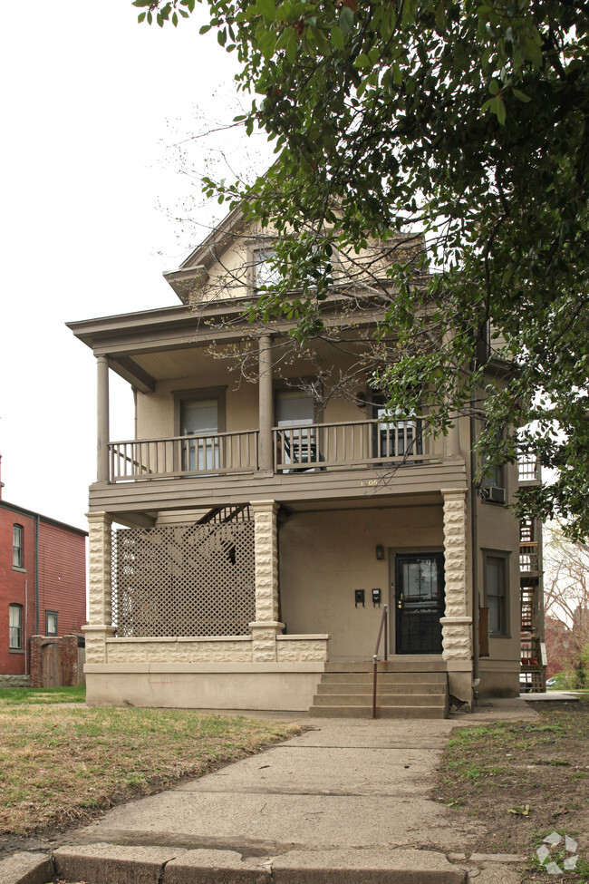 Building Photo - 1406 S 1st St