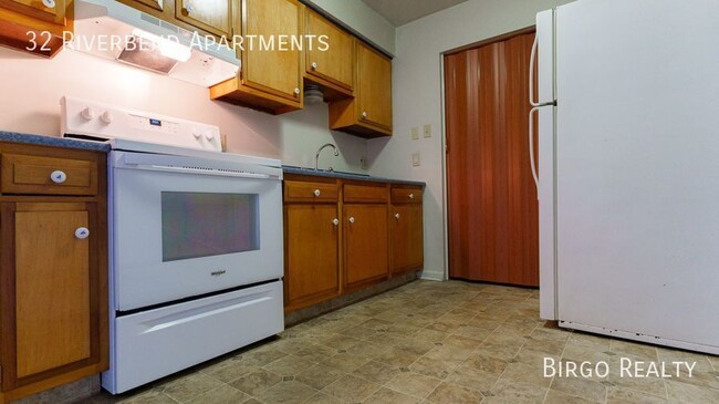 Building Photo - Beautiful 1 Bedroom Apartment- Move in Today!