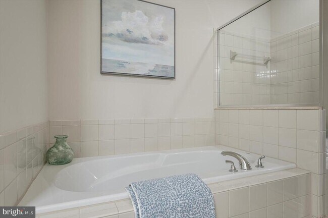 Building Photo - 203 Starry Way Dr