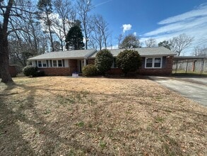 Building Photo - Saluda Gardens Home