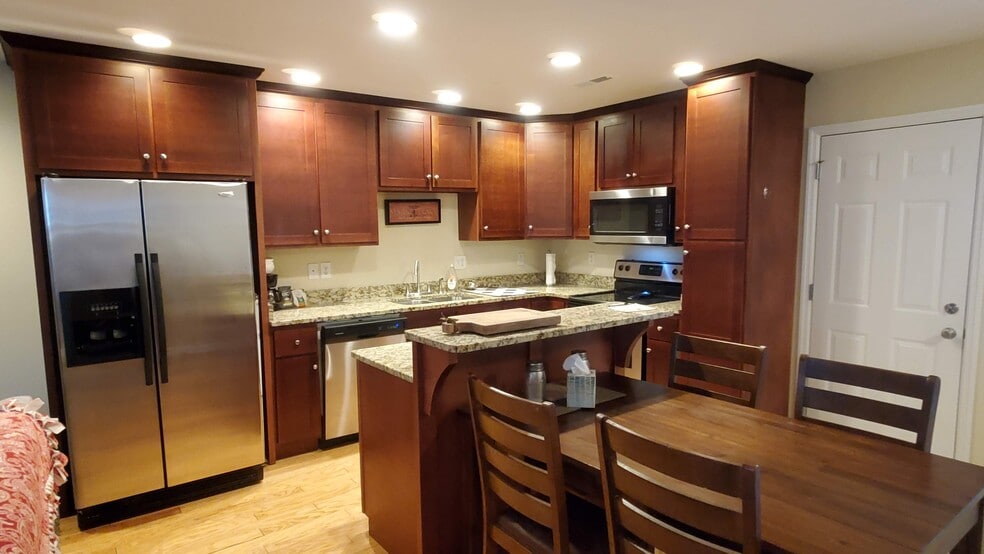 Kitchen and Dining area - 304 W 18th St