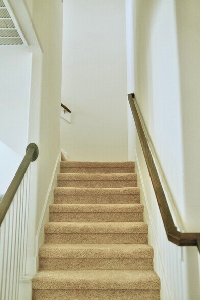 Building Photo - 12230 Cottage Promenade Ct