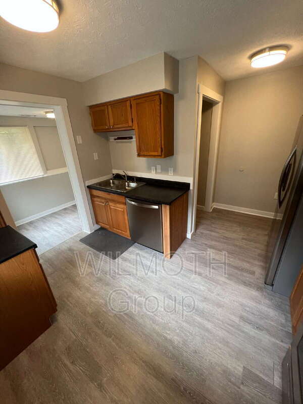 Building Photo - 824 Harlan St