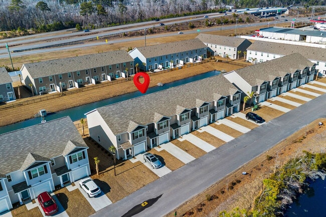 Building Photo - 332 Bayou Loop
