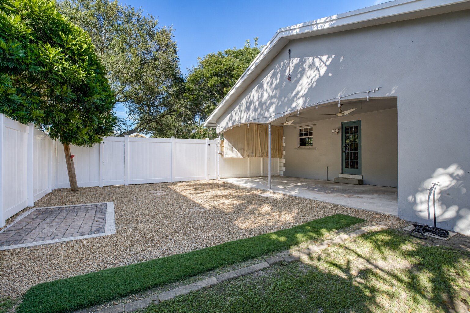 Building Photo - 600 SW 15th St