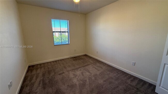 Building Photo - 10348 W 33rd Ln