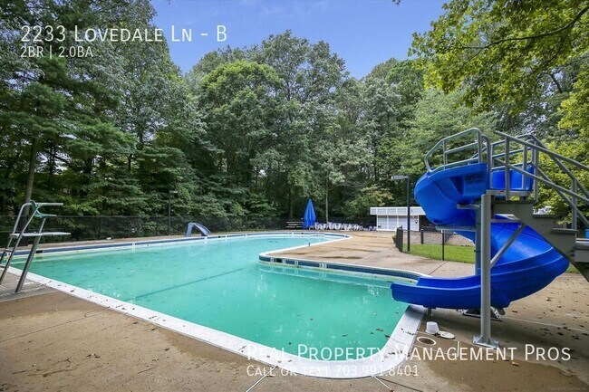 Building Photo - 2233 Lovedale Ln