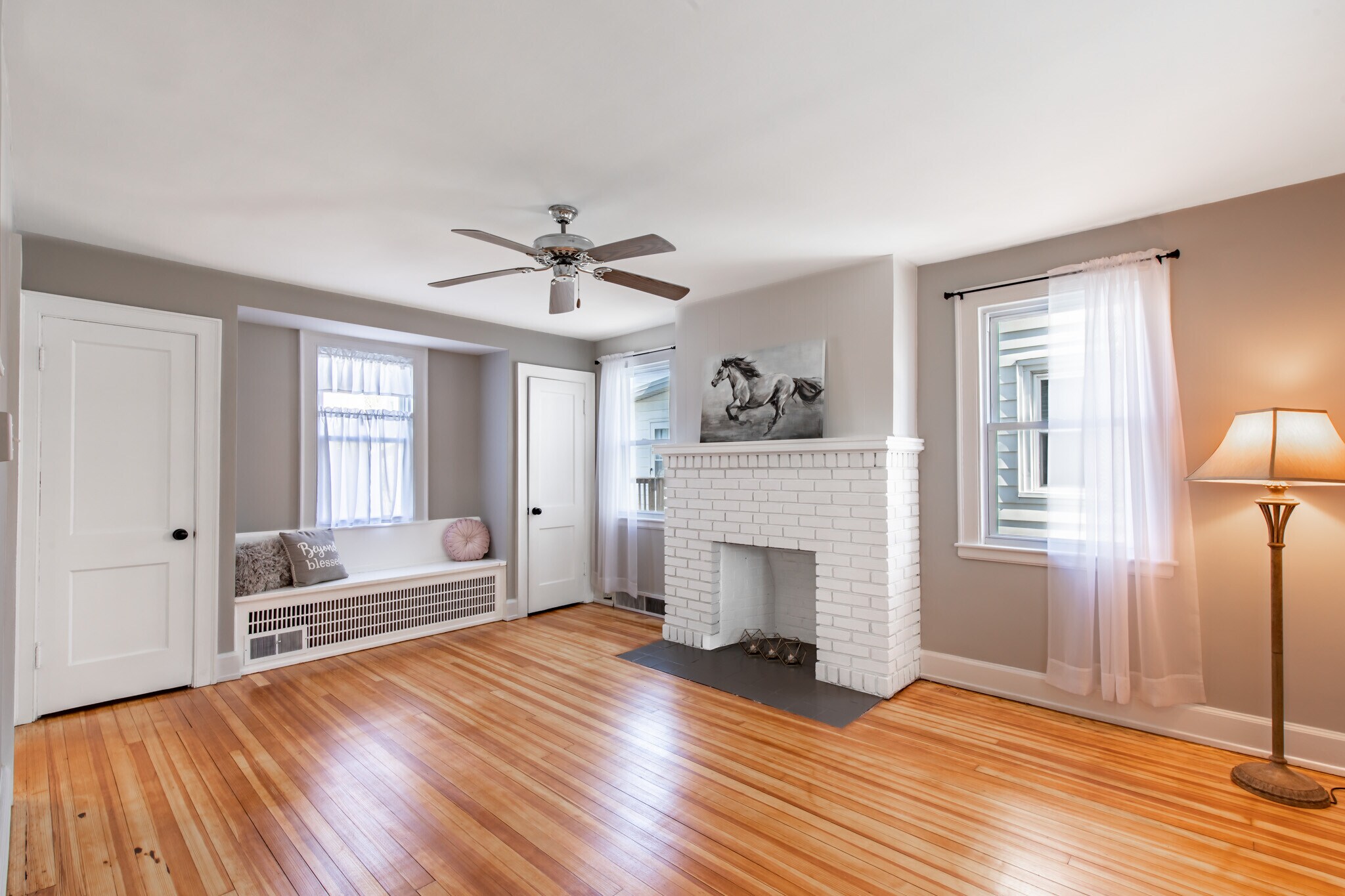 Building Photo - 1617 Cloverleaf St