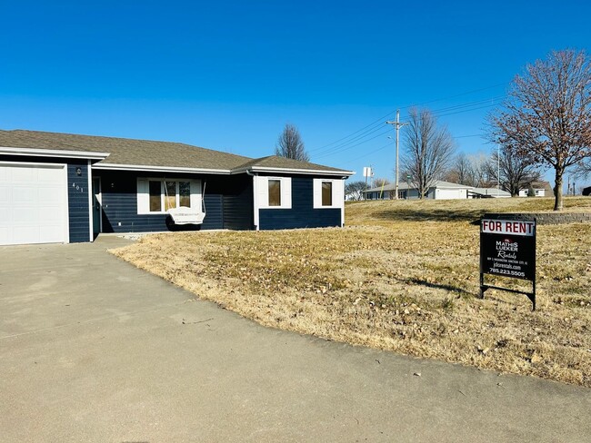 Building Photo - Beautiful Home, Great Location!