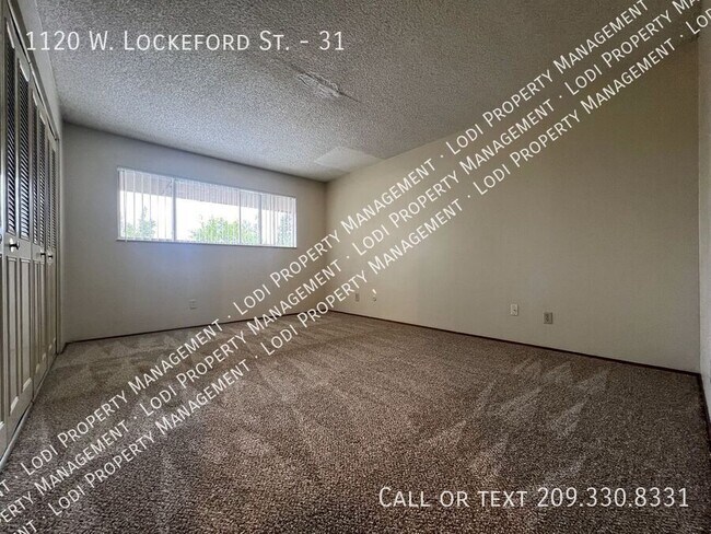 Building Photo - 1120 W Lockeford St