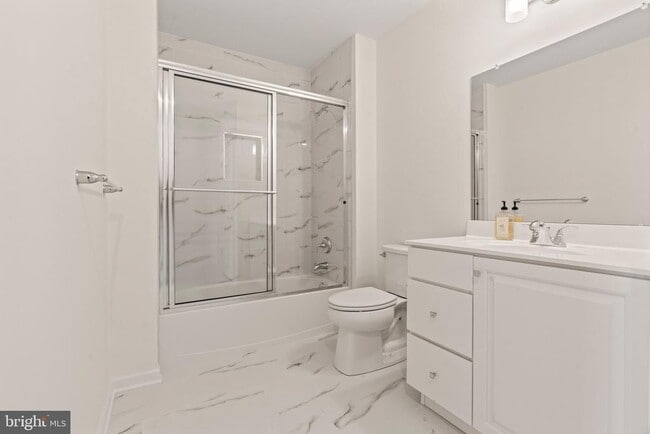 Building Photo - 2306 Palermo Dr