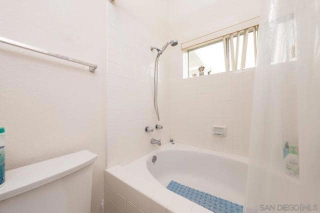 Building Photo - 1128 Calle Florecita