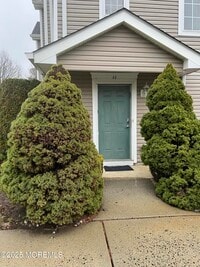 Building Photo - 11 Fiddlers Elbow Ct