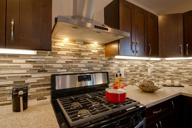 Building Photo - Barcelona Ridge Estates