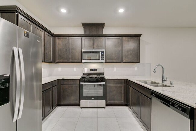Building Photo - Bright & Spacious 3-Bedroom Home in Inspirada