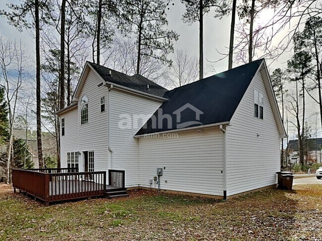 Building Photo - 347 Mockingbird Ln