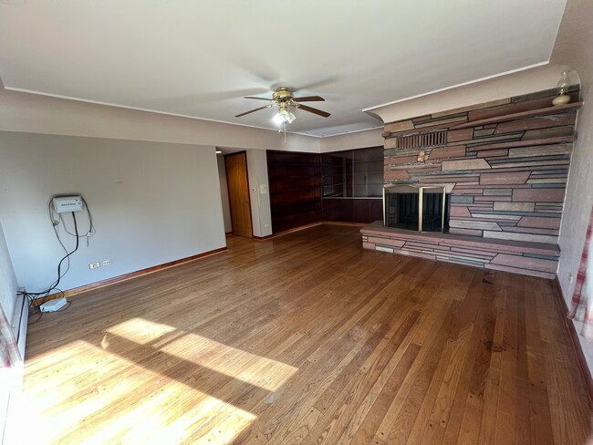 Building Photo - 5463 Rd 107