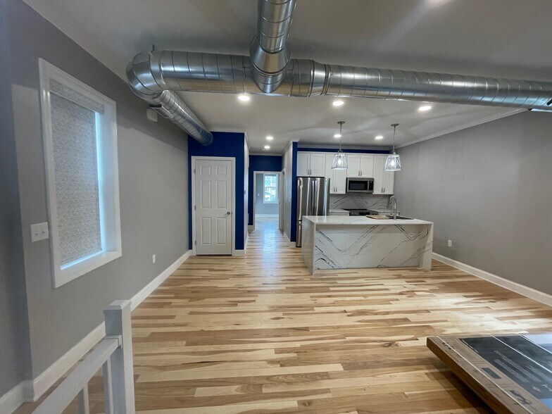 living room/kitchen - 1231 Pennsylvania Ave