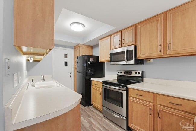 Building Photo - 9976 Fairway Villas Ln