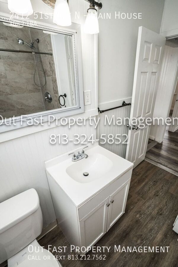 Building Photo - 2412 51st Ave N
