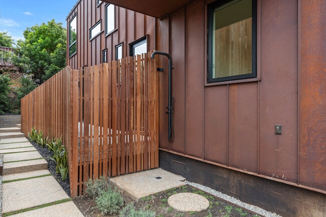 Building Photo - 4638 Del Monte Ave