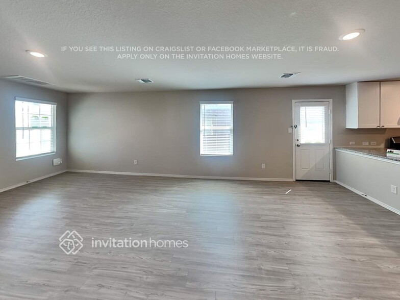 Building Photo - 5725 Verracio Ct